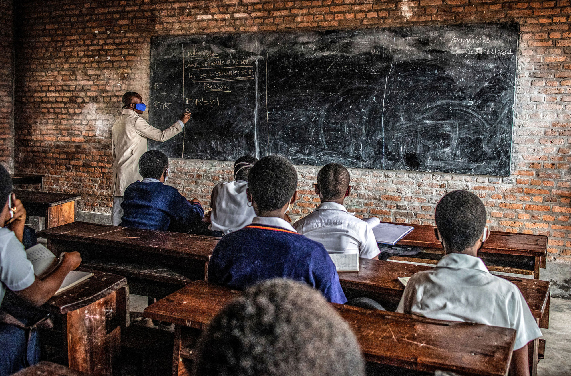 Goma, DRC, February 2021. Students attend class at the Mwanga Institute in the eastern Congolese city of Goma © Moses Sawasawa for Fondation Carmignac