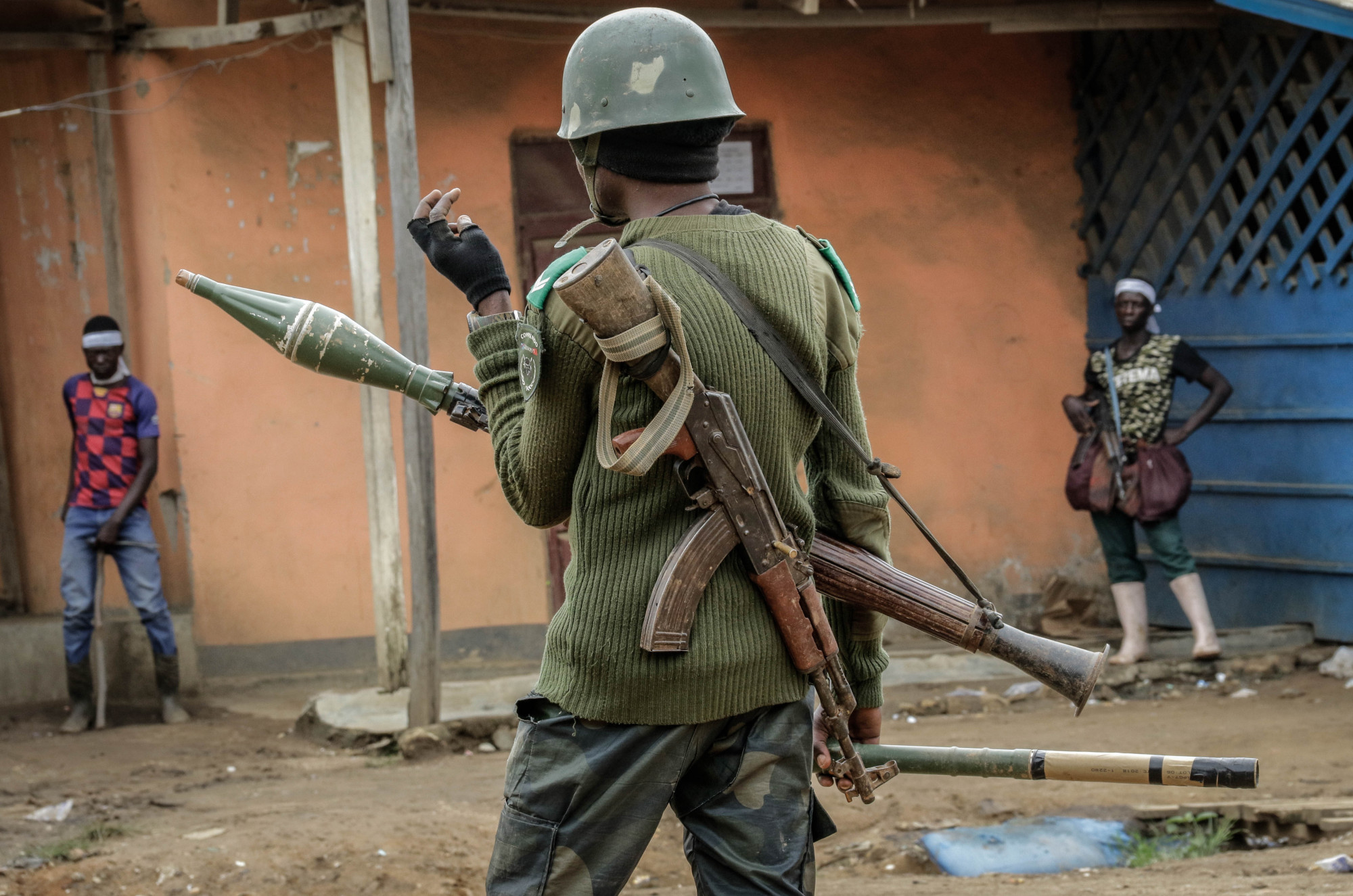 Bunia, DRC, September 4, 2020. Government soldiers take up positions. © Dieudonné Dirole for Fondation Carmignac